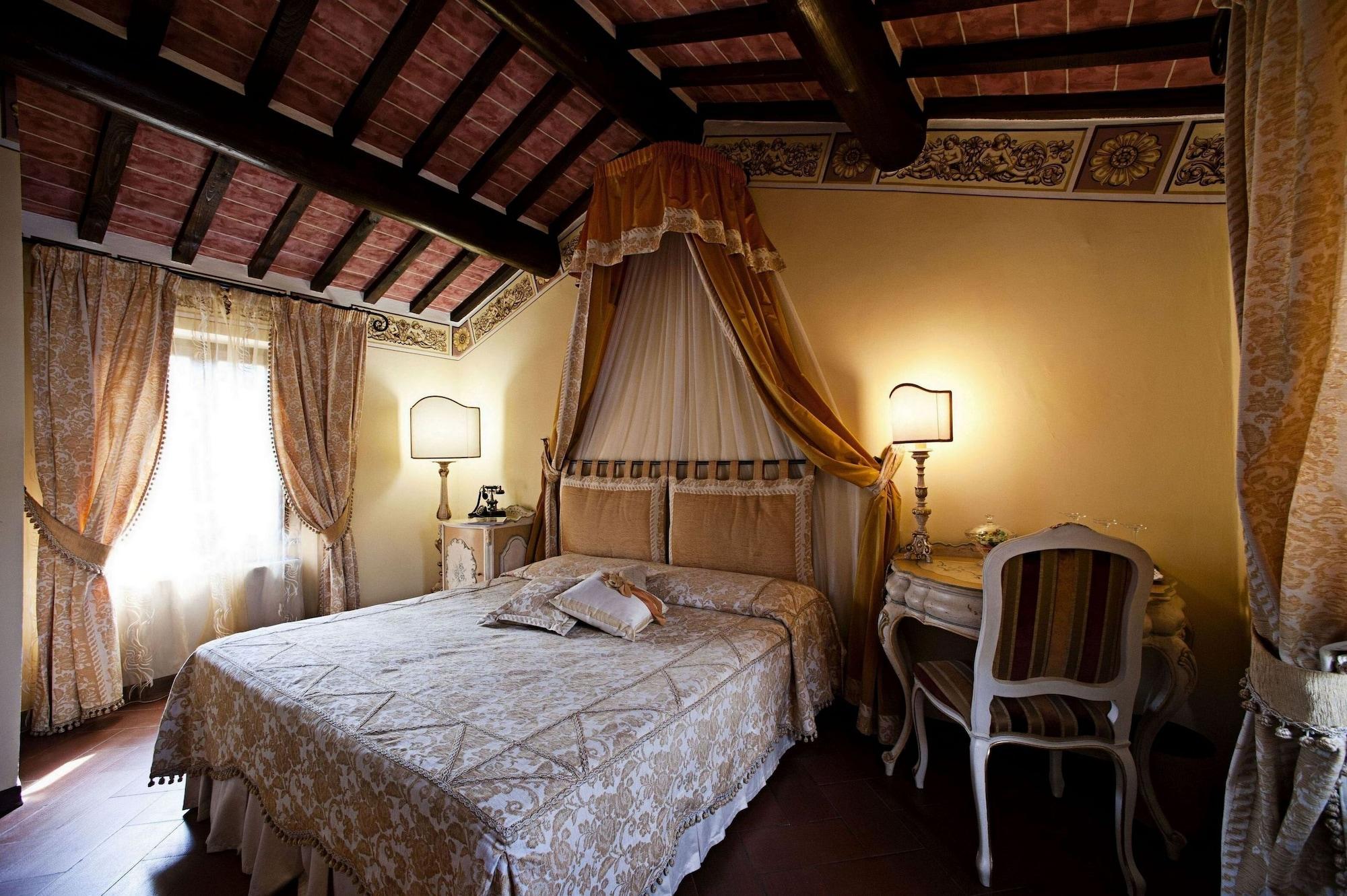 Relais La Corte Dei Papi 5*