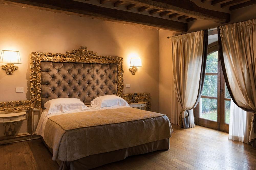 Relais La Corte Dei Papi 5*