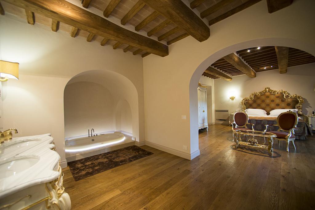 Relais La Corte Dei Papi 5*